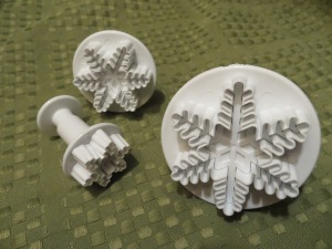 Snowflake plunger cutters
